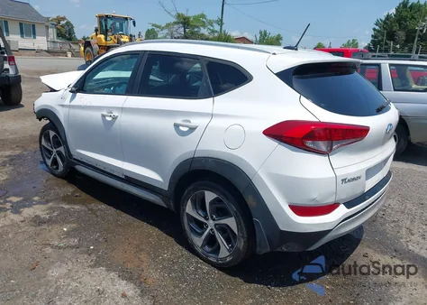 2017 Hyundai Tucson Sport z USA, uszkodzony, nr VIN KM8J3CA25HU293407
